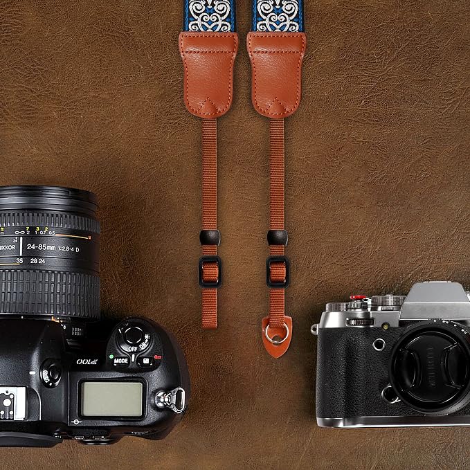 Padwa Lifestyle Blue Floral Camera Strap - Image 6